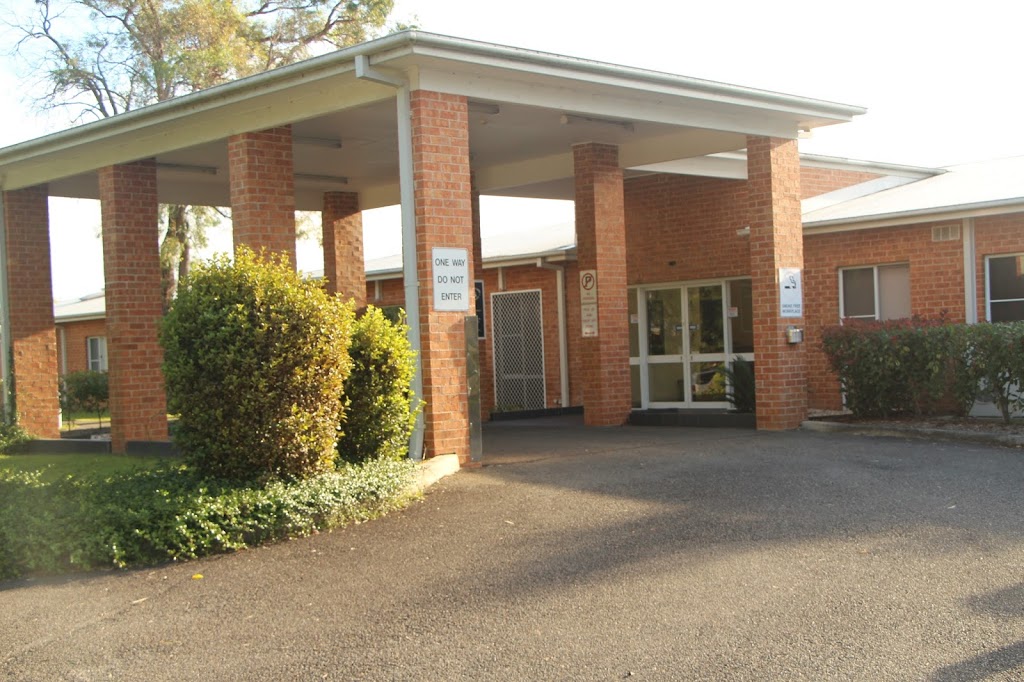 Berkeley Vale Private Hospital | hospital | Lorraine Ave, Berkeley Vale NSW 2261, Australia | 0243899100 OR +61 2 4389 9100