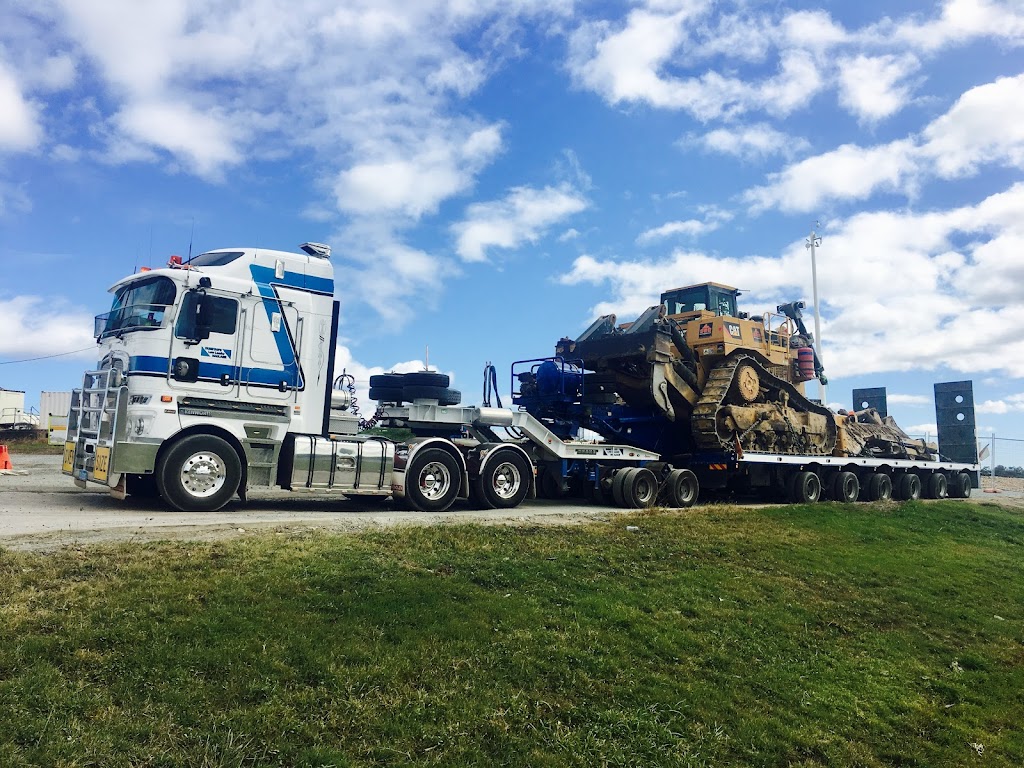Dunstans Low Loader Haulage | 31 Stephens Way, Luscombe QLD 4207, Australia | Phone: 0418 764 194 Dunstans Low Loader Haulage | 31 Stephens Way, Luscombe QLD 4207, Australia | Phone: 0418 764 194