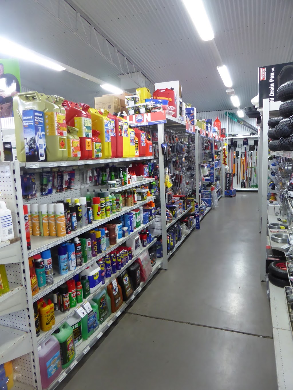 Murilla Mitre 10 | hardware store | 19 Murilla St, Miles QLD 4415, Australia | 0746271525 OR +61 7 4627 1525