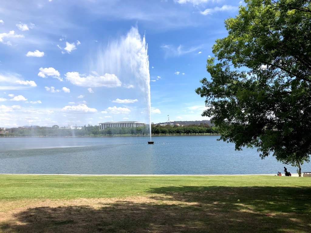 Commonwealth Park | park | Commonwealth Ave, Canberra ACT 2601, Australia