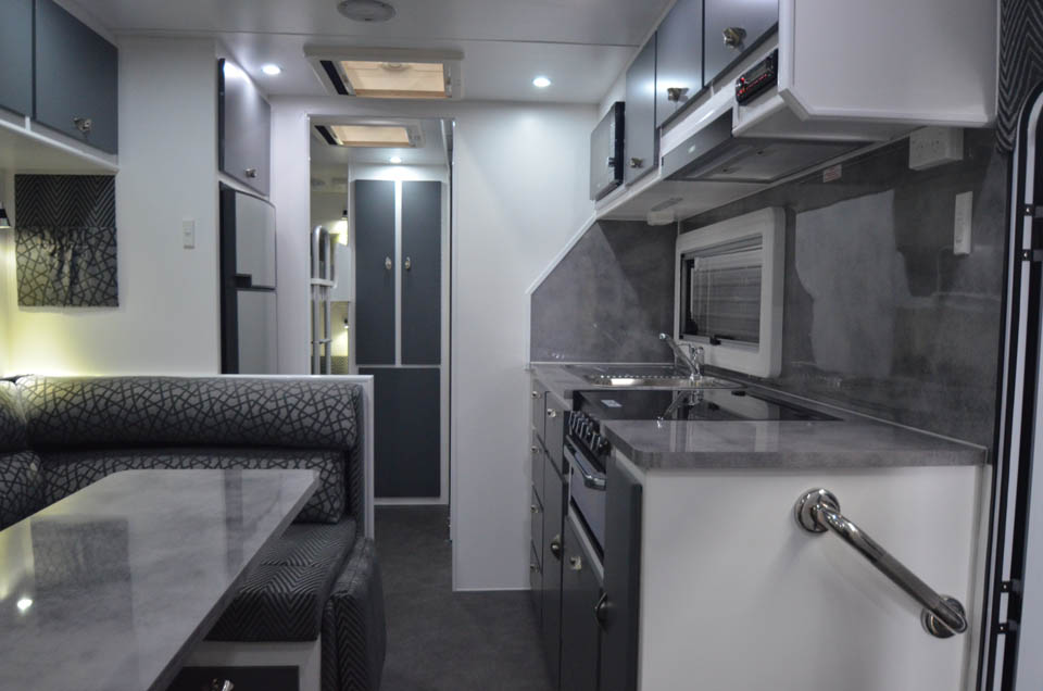 JB Caravans: Luxury Caravan Dealer Melbourne | car dealer | 2040 - 2060 Sydney Rd, Campbellfield VIC 3061, Australia | 1800991169 OR +61 1800 991 169