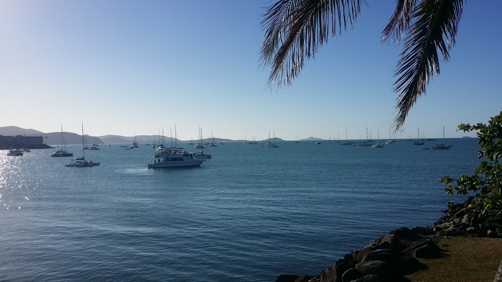 Explore Whitsundays Sailing Adventures | travel agency | Coral Sea Marina, Shingley Dr, Airlie Beach QLD 4802, Australia | 0749677555 OR +61 7 4967 7555