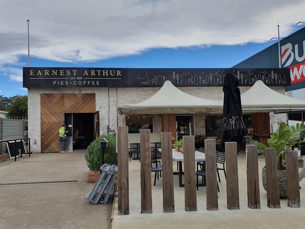 Earnest Arthur | cafe | 171 Princes Hwy, South Nowra NSW 2541, Australia | 0244224000 OR +61 2 4422 4000