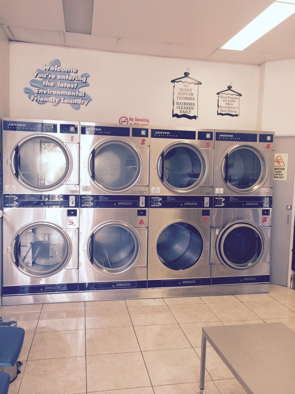 Gumdale Laundromat | laundry | 16a/696 New Cleveland Rd, Gumdale QLD 4154, Australia | 1300362233 OR +61 1300 362 233