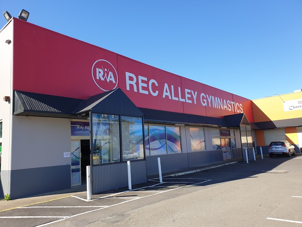 Rec Alley Minto |  | Shop 7/16 Swettenham Rd, Minto NSW 2566, Australia | 0281079953 OR +61 2 8107 9953