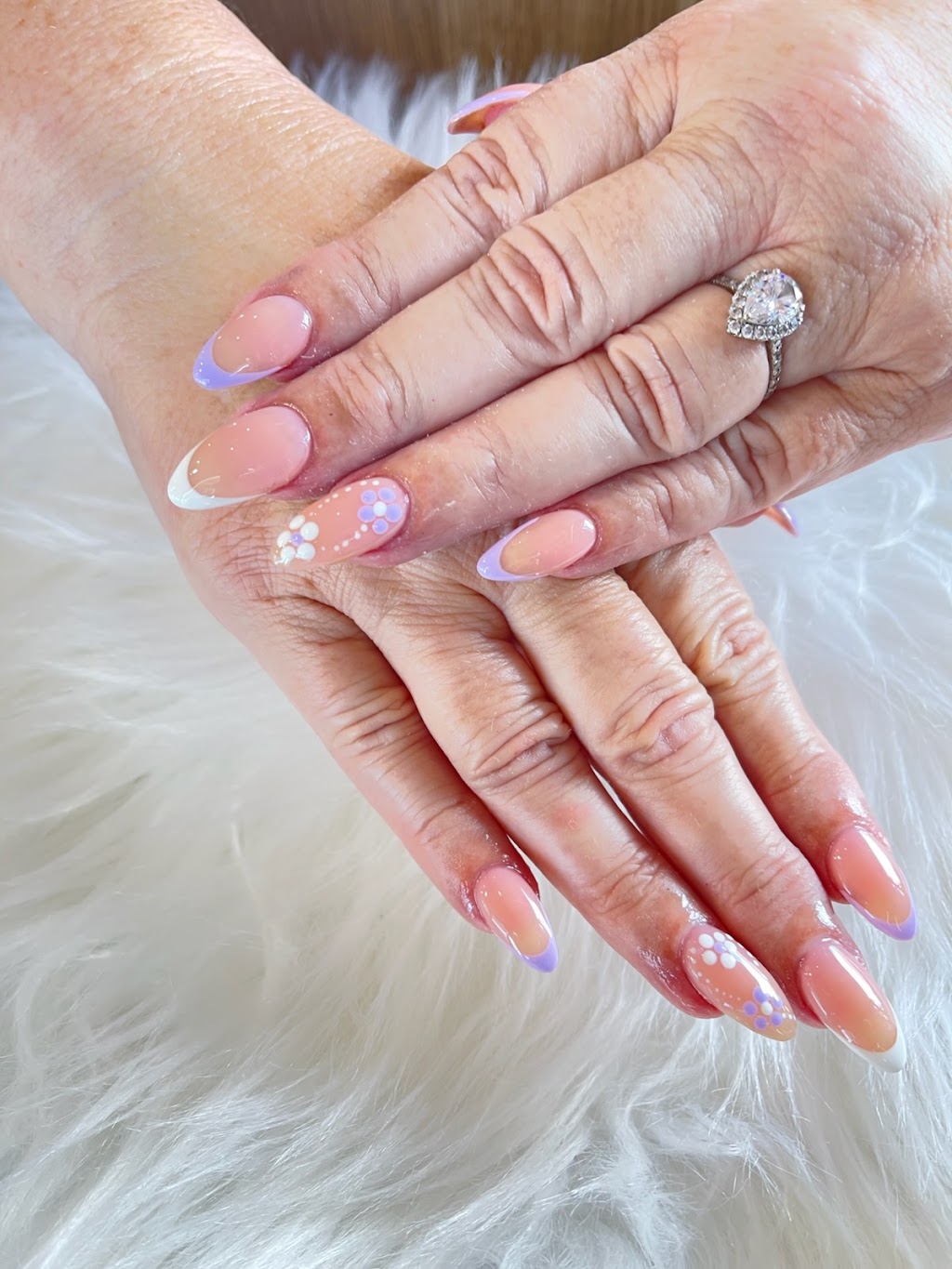 SHINE NAILS BEAUTY | Shop 1001t/10 Eimeo Rd, Rural View QLD 4740, Australia | Phone: 0432 447 591