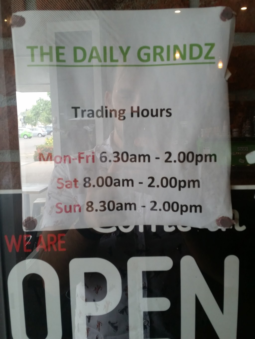 The Daily Grindz | cafe | 17-23 Stock Rte Way, Garbutt QLD 4814, Australia