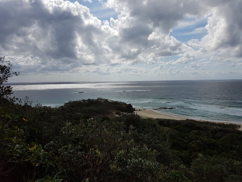 Straddie accom | 5 Bambara St, Point Lookout QLD 4183, Australia