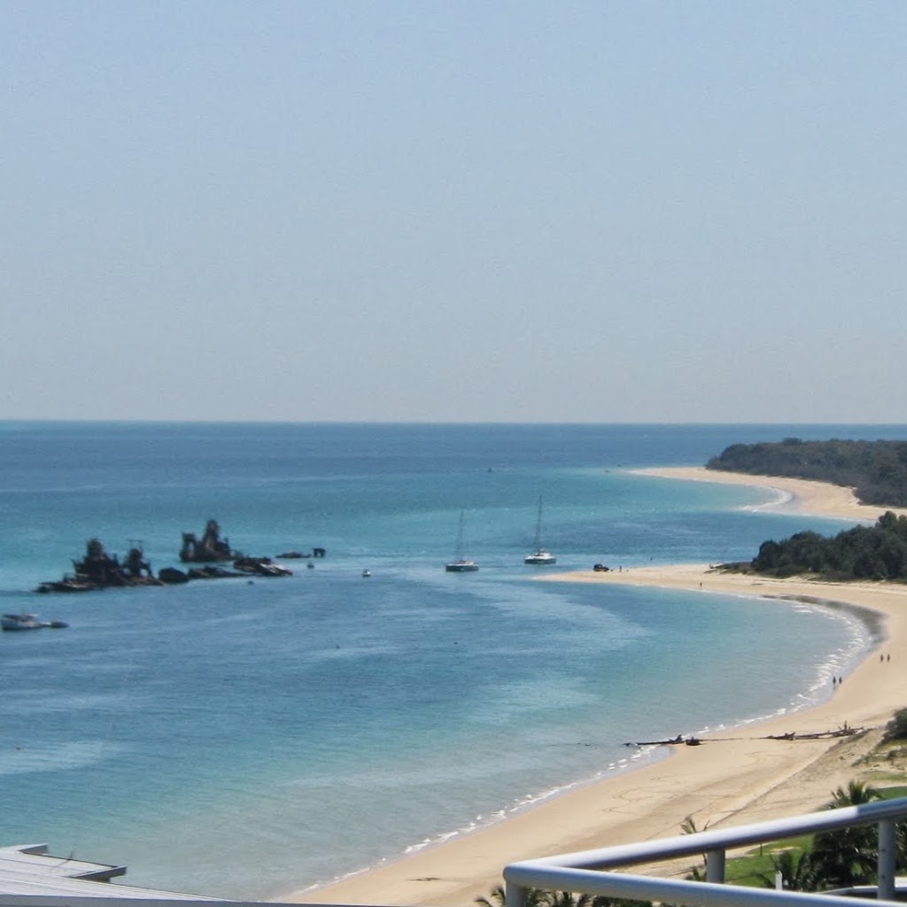 Blue Ocean View Beach House | real estate agency | Tangalooma Island Resort, 14 Trochus Place, Moreton Island QLD 4025, Australia | 0408870694 OR +61 408 870 694