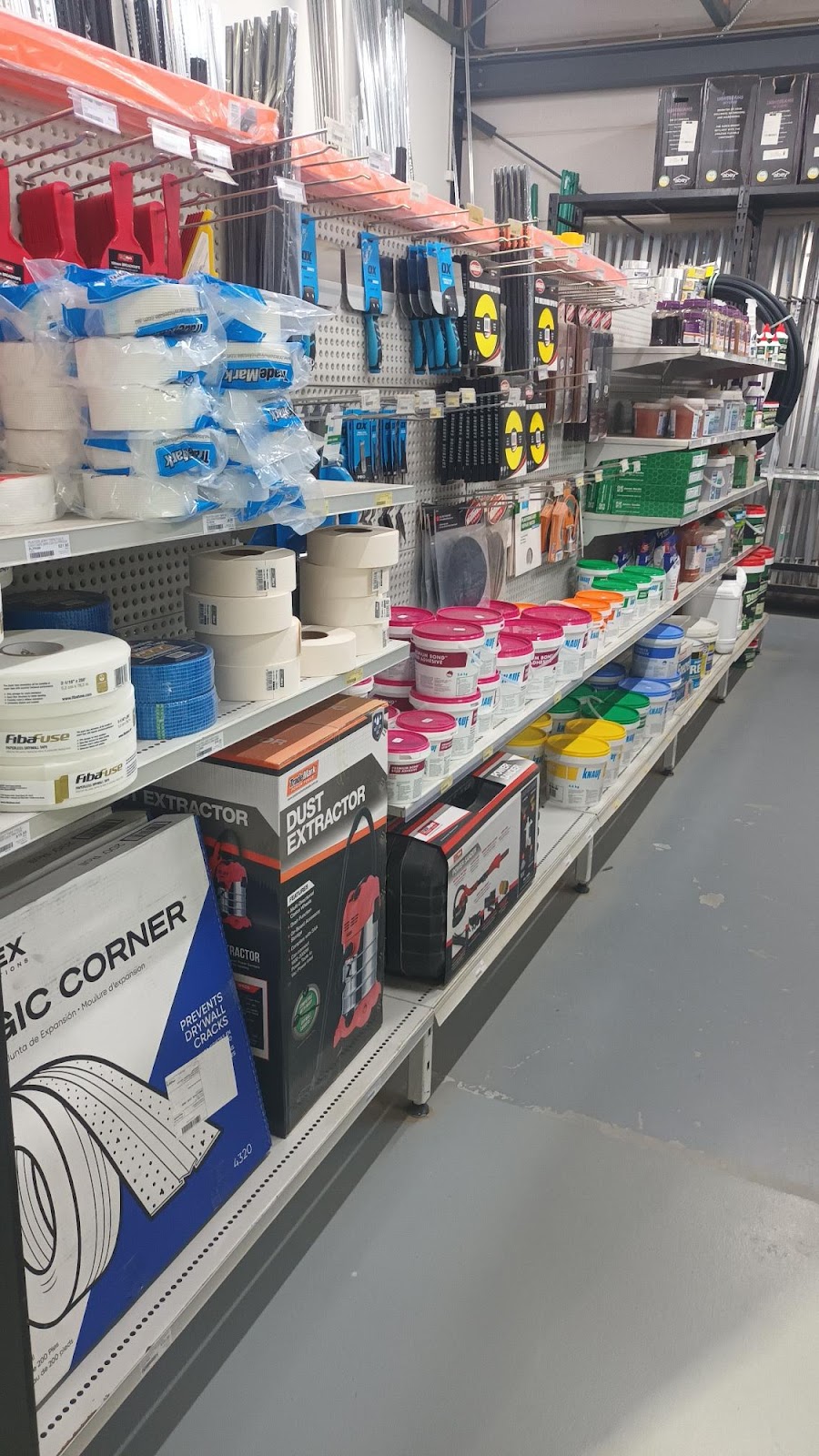 Eaton’s Mitre 10 Singleton | 1 Kelso St, Singleton NSW 2330, Australia | Phone: (02) 6572 5600