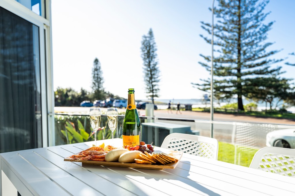 La Ronde One (Unit 1) | 7 Pacific Parade, Yamba NSW 2464, Australia | Phone: 0447 574 601