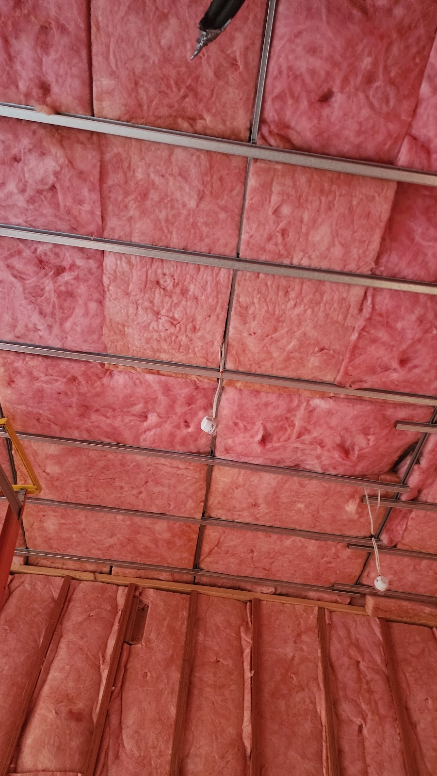 Awesome insulation services | 39 Litoria Dr, Deanside VIC 3336, Australia | Phone: 0420 477 121