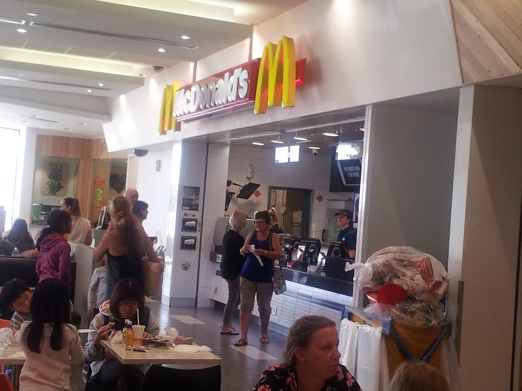 McDonalds BP Stapylton | restaurant | BP Service Centre, Pacific Mwy, Stapylton QLD 4207, Australia | 0738076031 OR +61 7 3807 6031