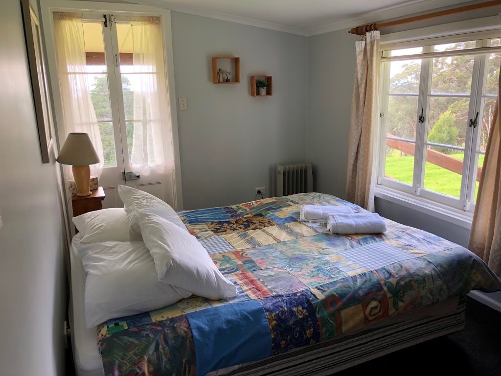 Mirradong Cottage | lodging | 6 Berambing Crescent, Berambing NSW 2758, Australia