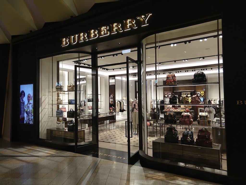 Burberry | terminal 2, departures, Melbourne Airport VIC 3045, Australia | Phone: (03) 9310 5267