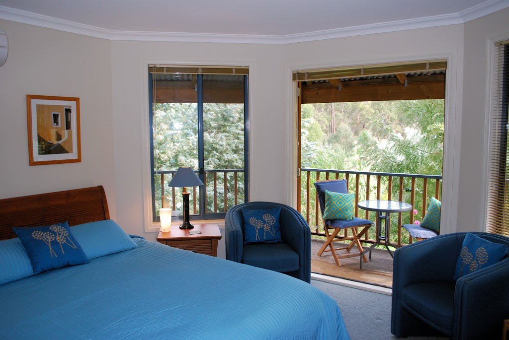 Riverwood Retreat | lodging | 61 Barrabup Rd, Nannup WA 6275, Australia | 0897563040 OR +61 8 9756 3040