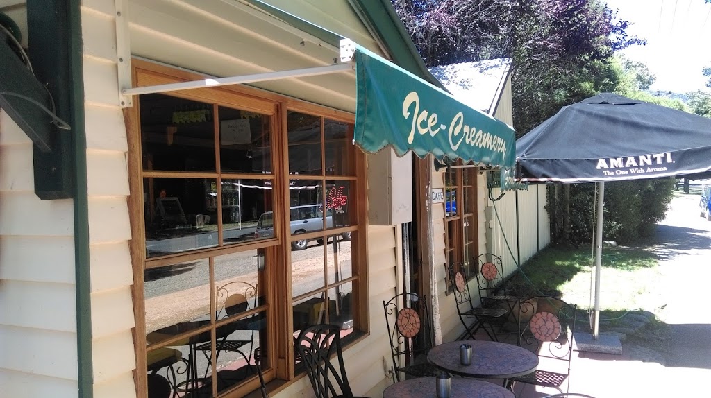 Morries Cafe & Ice-creamery | 195 Great Alpine Rd, Harrietville VIC 3741, Australia | Phone: 0412 470 005