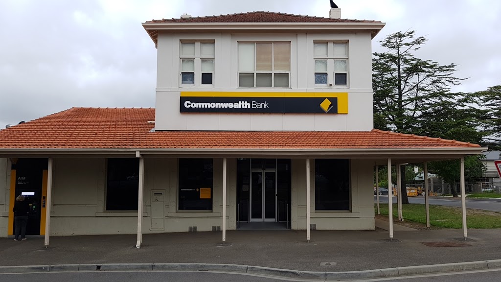 CBA Branch (Woodend) | bank | High St & Urquhart St, Woodend VIC 3442, Australia | 132221 OR +61 132221