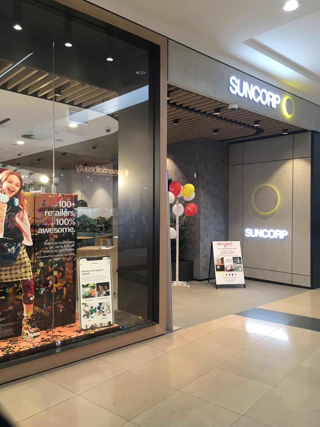 Suncorp Bank | bank | Shop 225 Chadstone shopping centre, 1341 Dandenong Rd, Chadstone VIC 3148, Australia | 0398373044 OR +61 3 9837 3044