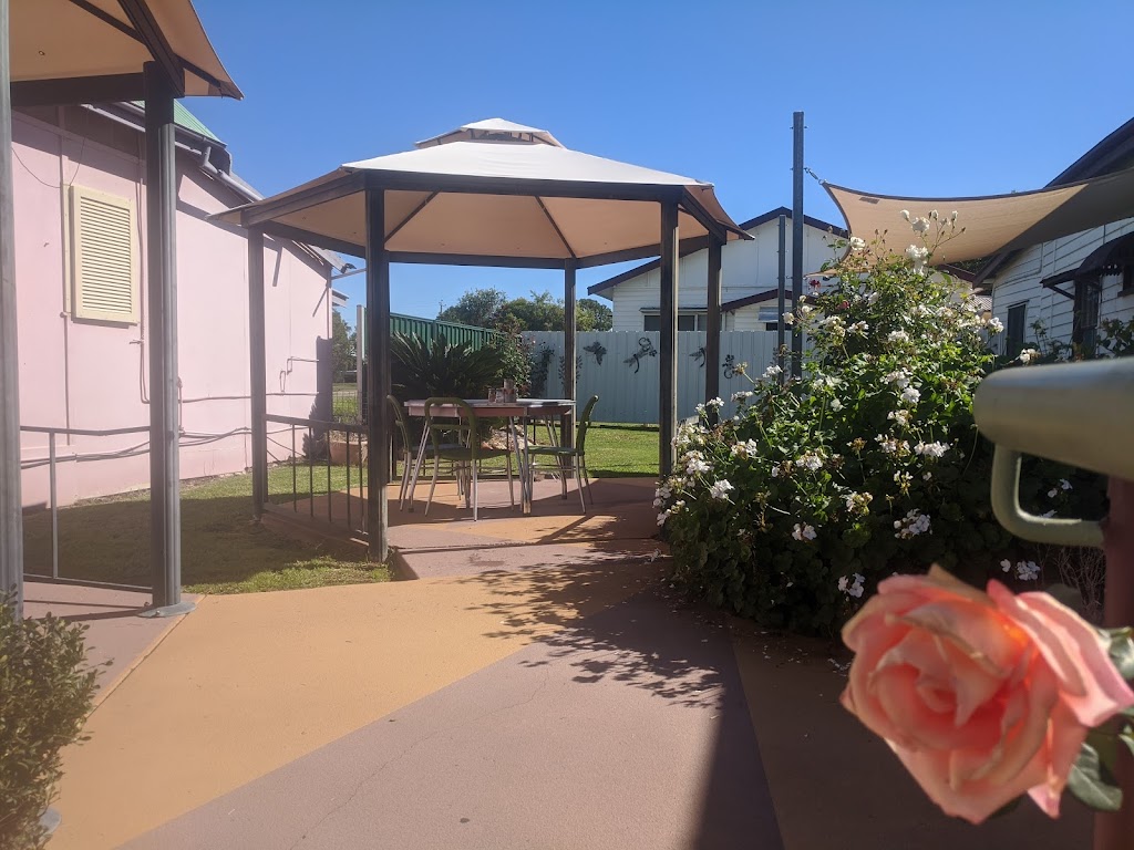 Inglewood Cafe and Art Gallery | 62 Albert St, Inglewood QLD 4387, Australia | Phone: 0429 642 911