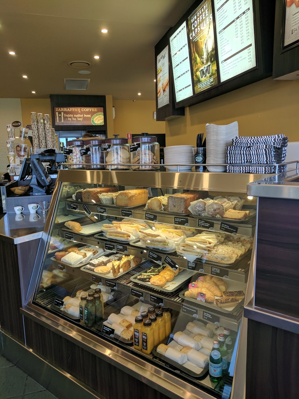 Zarraffas Coffee Toowoomba | cafe | Shop 9, Clifford Square, cnr Anzac Avenue and, James St, Toowoomba City QLD 4350, Australia | 0746342371 OR +61 7 4634 2371