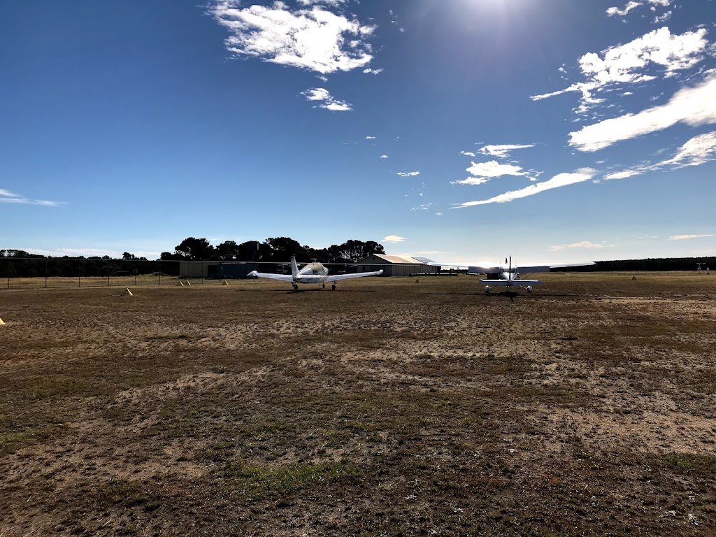 Flinders Island-Whitemark-Palana Airport | 122 Palana Rd, Whitemark TAS 7255, Australia | Phone: (03) 6359 2144