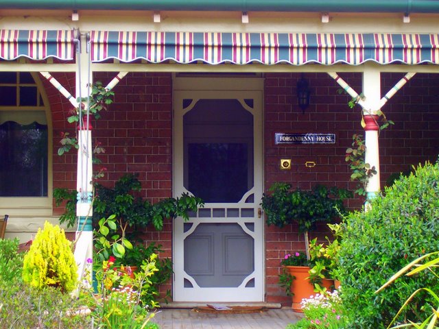 Forgandenny Bed & Breakfast | lodging | 15-19 Short St, Mudgee NSW 2850, Australia | 0263722437 OR +61 2 6372 2437