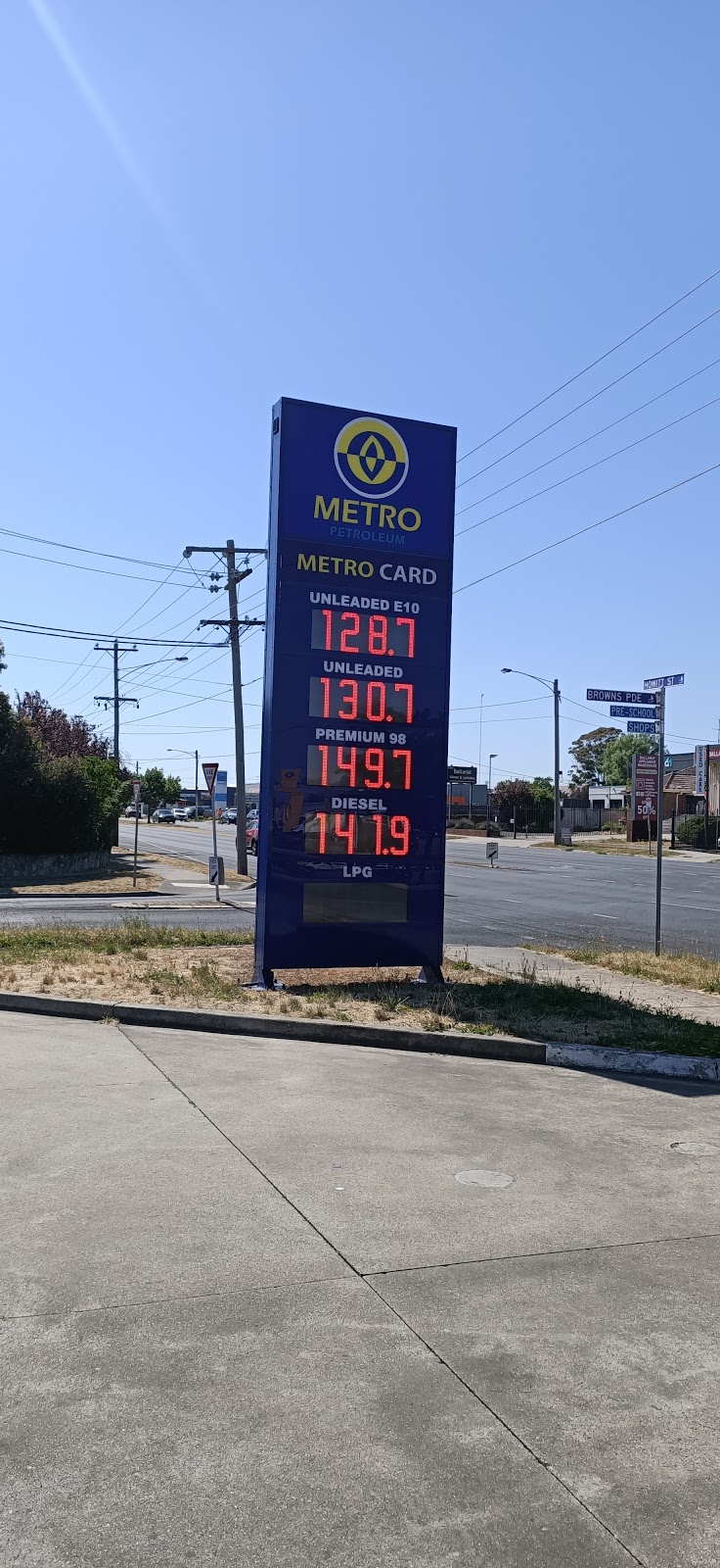 Metro Petroleum | gas station | 1040 Howitt Street, Wendouree VIC 3355, Australia