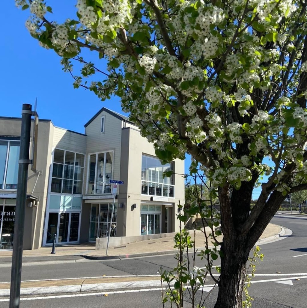 White Fox Massage & Wellness | Shop 4/1 Staples Cres, Lawson NSW 2783, Australia | Phone: 0435 038 587
