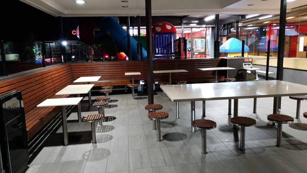 McDonalds Doonside | meal takeaway | Cnr Richmond Road &, Woodcroft Dr, Doonside NSW 2767, Australia | 0298312677 OR +61 2 9831 2677