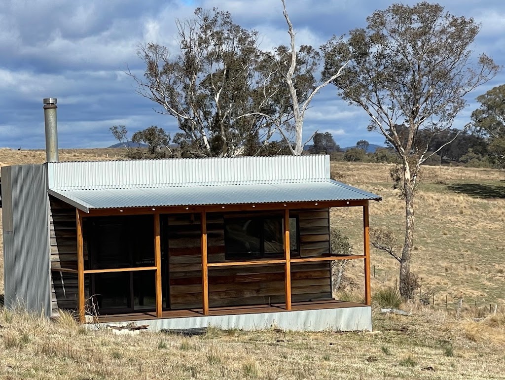 Snowy Mountains Farm Stay | 1389 Paupong Rd, Paupong NSW 2628, Australia | Phone: (02) 4455 5444