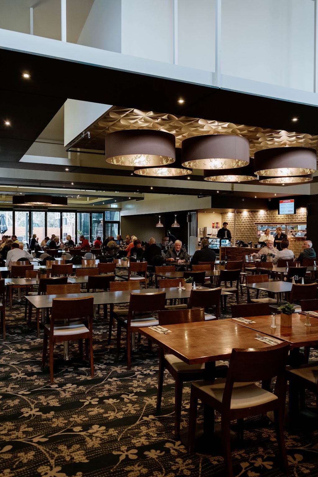 Arena Bar and Bistro | 91 Inglis St, West Bendigo VIC 3550, Australia | Phone: (03) 5440 6200