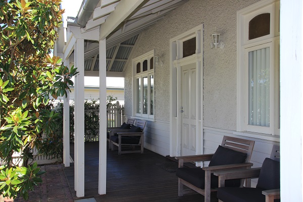 Healesville House - Magnolia House | lodging | 5/337 Maroondah Hwy, Healesville VIC 3777, Australia | 0437773223 OR +61 437 773 223