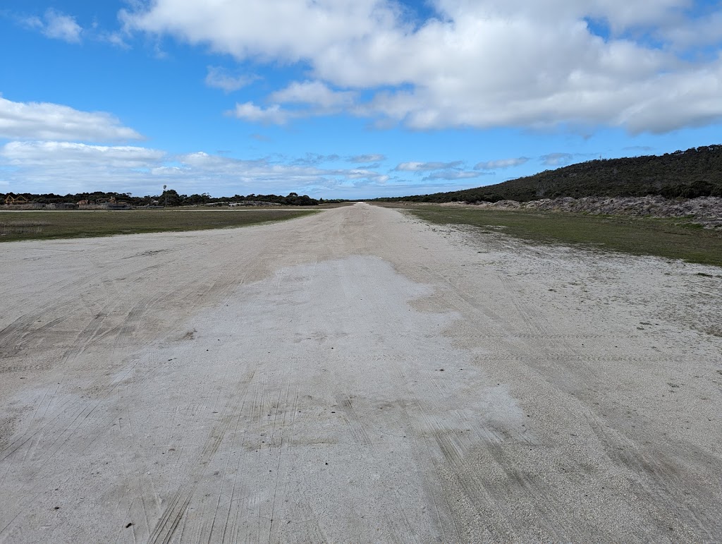 Lady Barron Aerodrome | 2279 Lady Barron Rd, Lady Barron TAS 7255, Australia | Phone: 0428 552 170