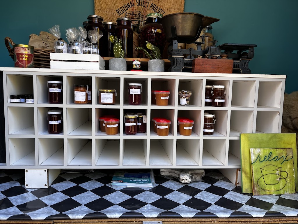 J&Bs Home Grown Produce | 20 Salmon Ponds Rd, Plenty TAS 7140, Australia | Phone: 0473 118 206