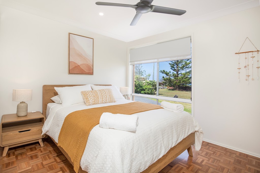 Surfside - Professional Holiday Homes | travel agency | 203 Penguins Head Rd, Culburra Beach NSW 2540, Australia | 0491944411 OR +61 491 944 411