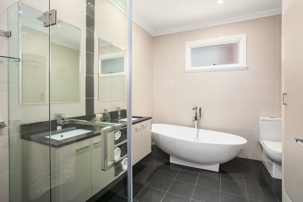 David Greenwood Licensed Real Estate Agent | 146 Waples Rd, Farmborough Heights NSW 2526, Australia | Phone: 0422 834 671
