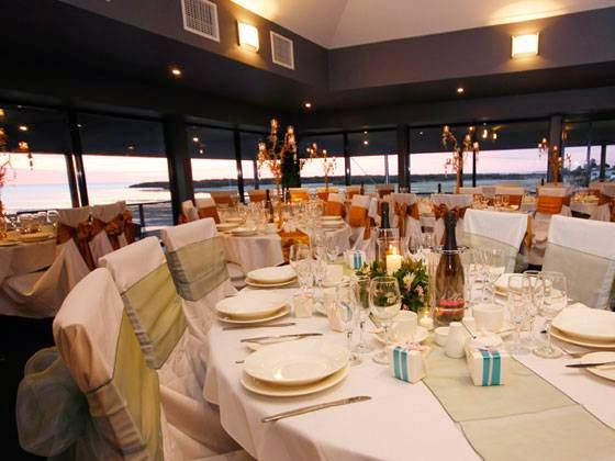 St Kilda Beach Hotel | lodging | 2-10 Fooks Terrace, St Kilda SA 5110, Australia | 0882806874 OR +61 8 8280 6874