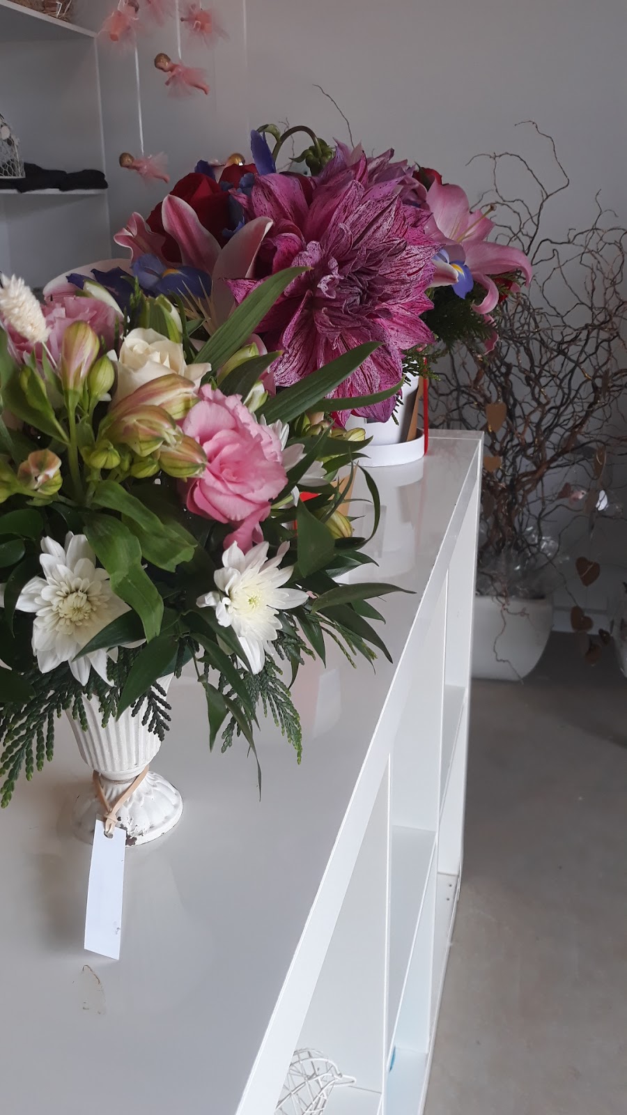Little Shop Of Posies | florist | 50 Mercer St, Harkness VIC 3337, Australia | 0408354576 OR +61 408 354 576
