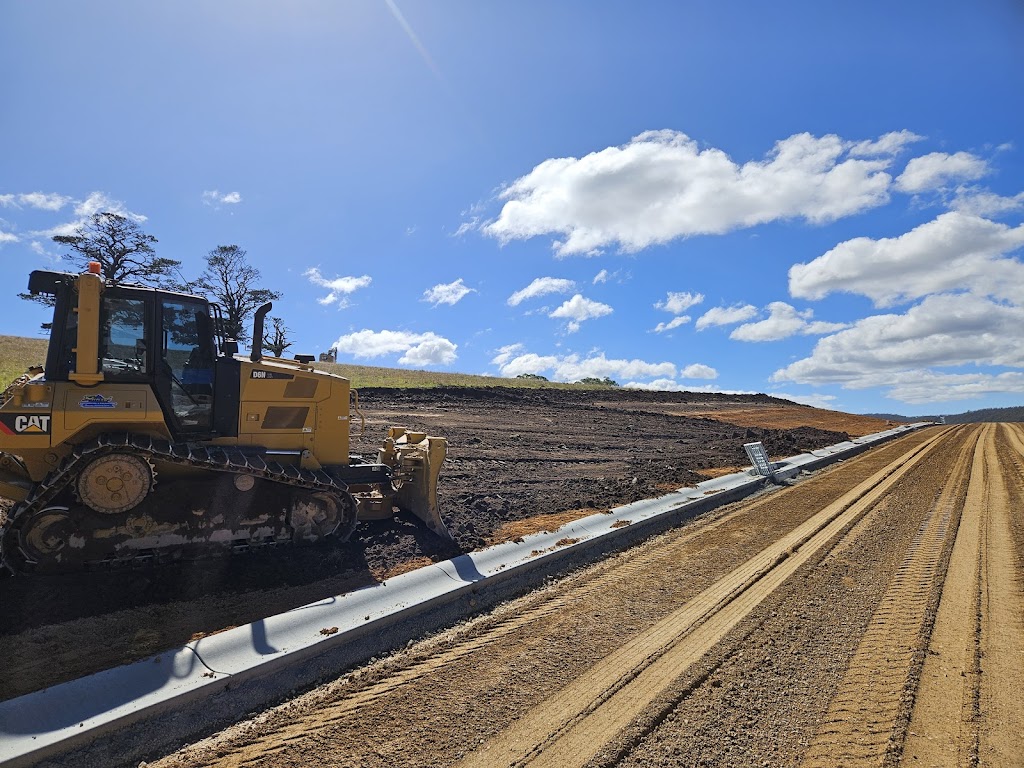 GRACEYS Earthmoving & Excavations | 391 Jenolan Caves Rd, Hartley NSW 2790, Australia | Phone: 0418 910 496