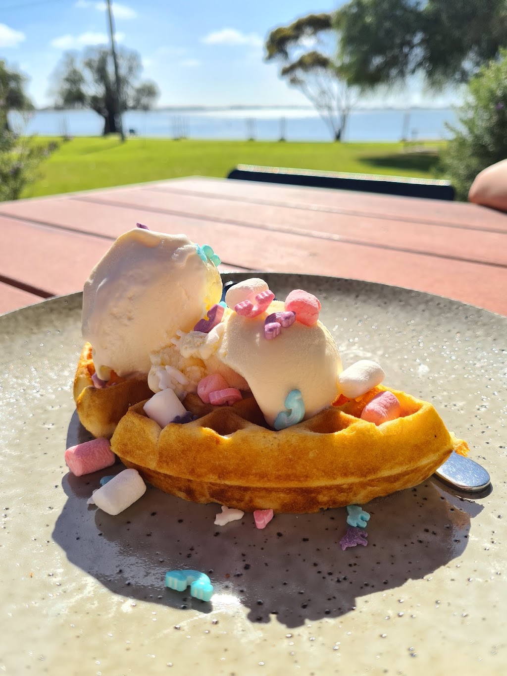 Catalina Grill House | 12 Willakool Dr, Lake Boga VIC 3584, Australia | Phone: 0475 264 594