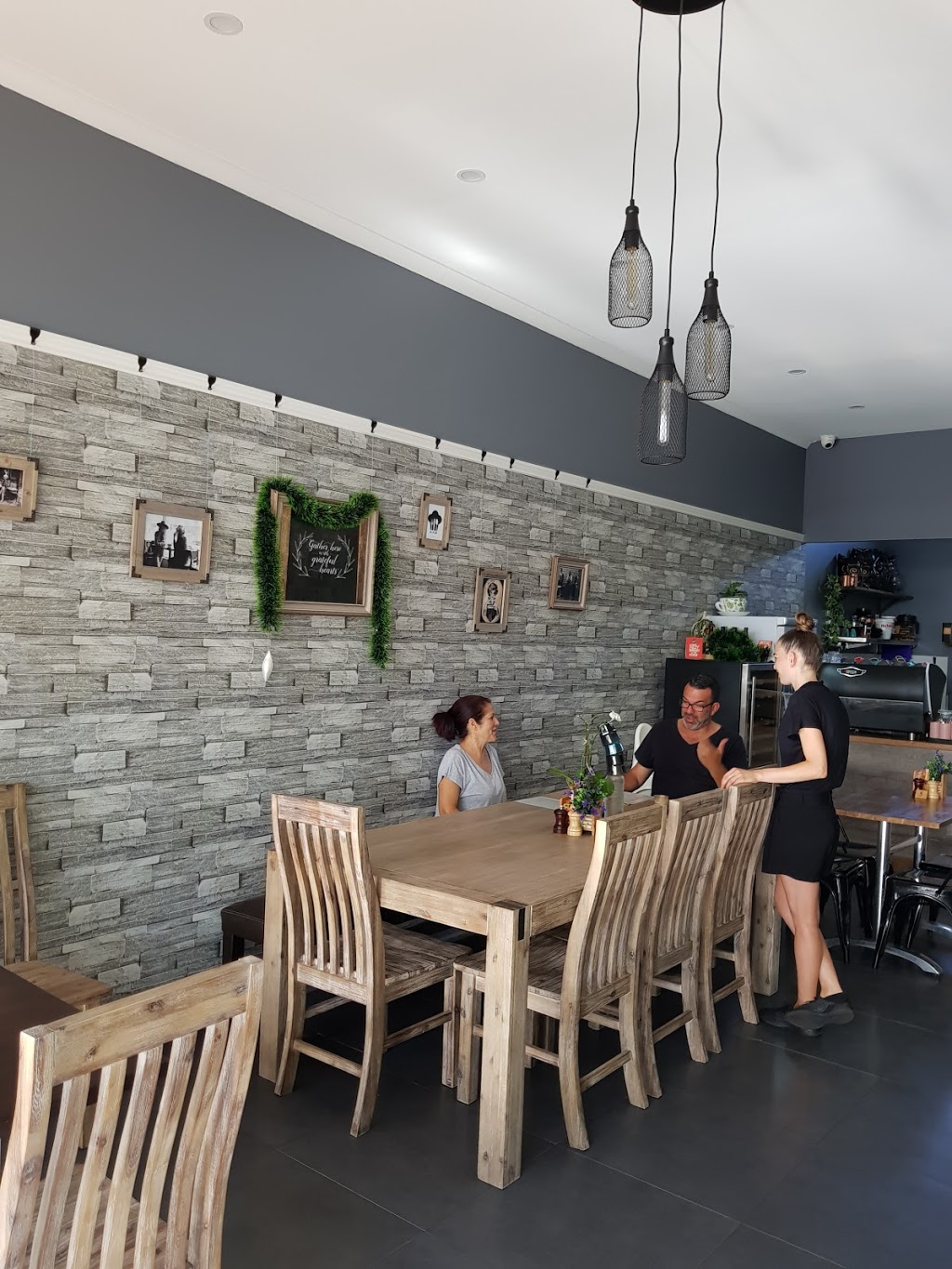 Dessertoya Cafe | cafe | 42 Pindari Rd, Peakhurst Heights NSW 2210, Australia | 0285813728 OR +61 2 8581 3728