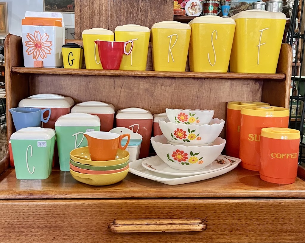That Retro Shop | 16 Murray St, Tocumwal NSW 2714, Australia | Phone: 0400 327 696