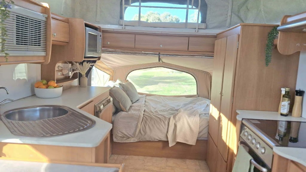 Northern Oasis Caravan Hire | 6 Boort-Yando Rd, Boort VIC 3537, Australia | Phone: 0402 128 173