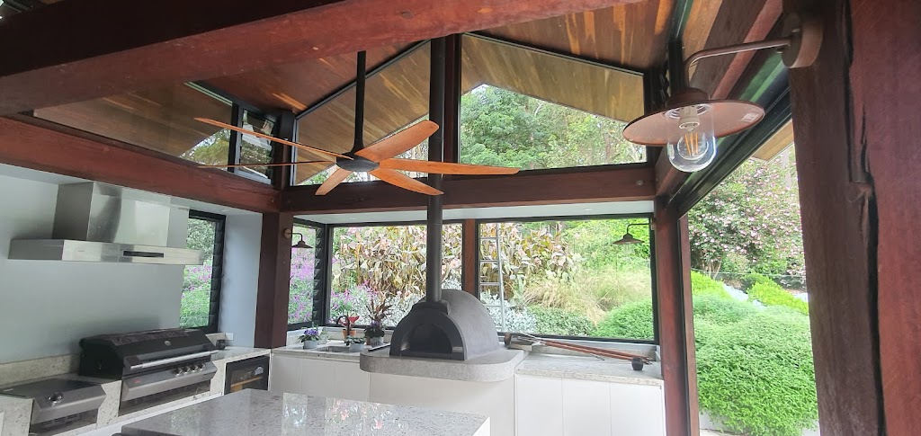 Cox Window Cleaning | 14 Bolwarra Rd, Bolwarra NSW 2320, Australia | Phone: 0420 294 320