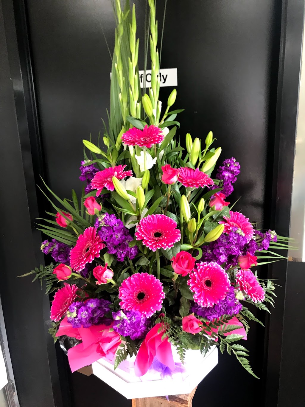 Living Flowers | florist | 430 Bell St, Pascoe Vale South VIC 3044, Australia | 0393507577 OR +61 3 9350 7577