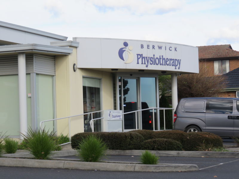 Berwick Physiotherapy - Jodie Coster | physiotherapist | 31 Clyde Rd, Berwick VIC 3806, Australia | 0397071855 OR +61 3 9707 1855