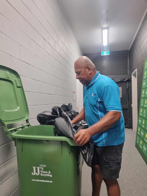Let Me Clean Commercial | Unit 3/17 Willoughby Cres, East Mackay QLD 4740, Australia | Phone: (07) 4863 4751