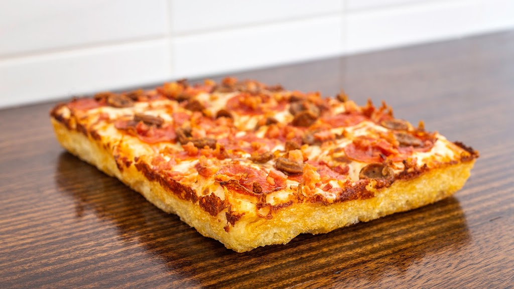 Little Caesars Pizza | 10/2 Birmingham Rd, South Penrith NSW 2750, Australia | Phone: (02) 8320 0900