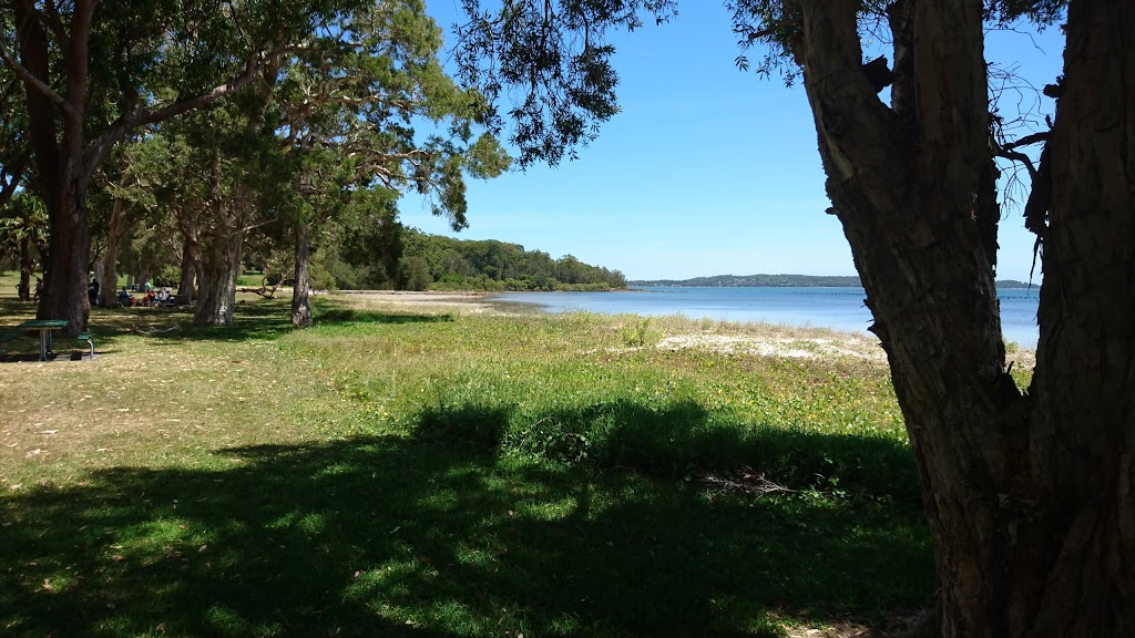 7 The Moorings | 4 Cromarty Rd, Soldiers Point NSW 2317, Australia | Phone: (02) 4981 1577